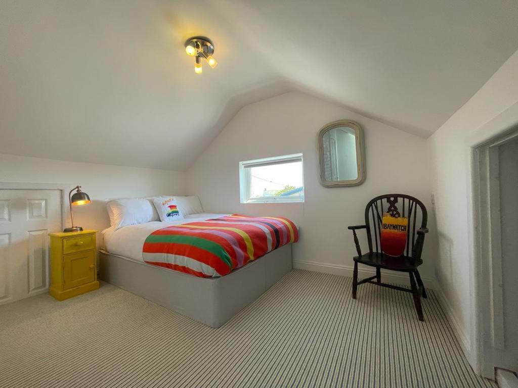 Baywatch Mawgan Porth Spacious Home Sleeps 9, Games Room, Parking & Garden Екстериор снимка